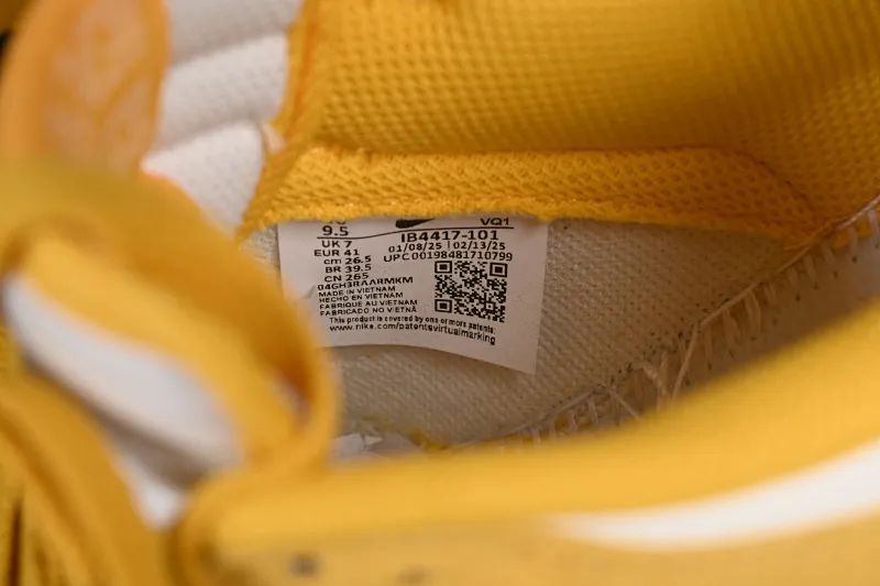 All Categories Nk SB Dunk Series Nk SB Dunk Low Low-top sneakers Nike SB Dunk Low Year of the Horse White and Yellow Low-top casual sneakers IB4417-101